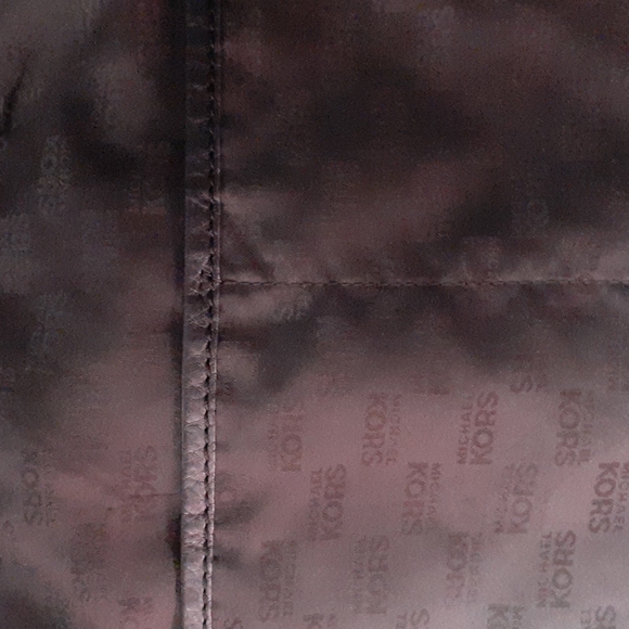 Michael Kors Pebble Leather Shoulder Bag - Picture 10 of 10